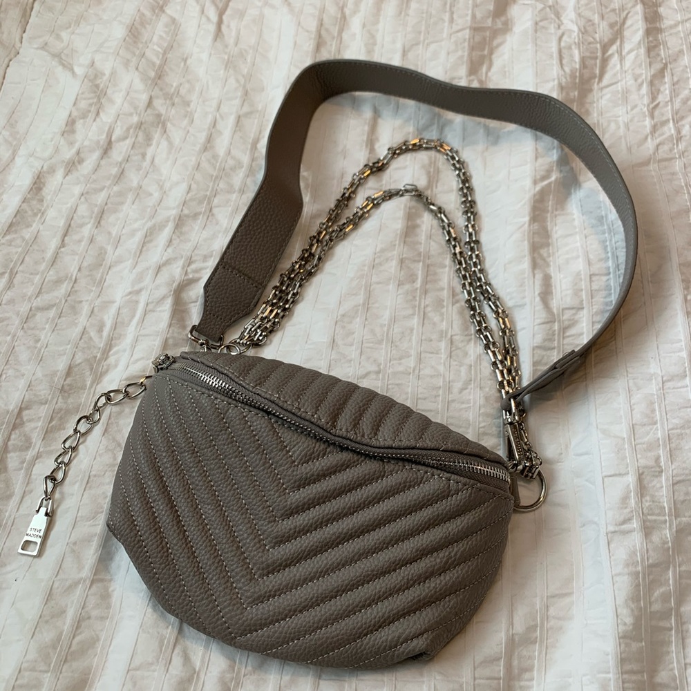 Steven Madden Chain Bag
